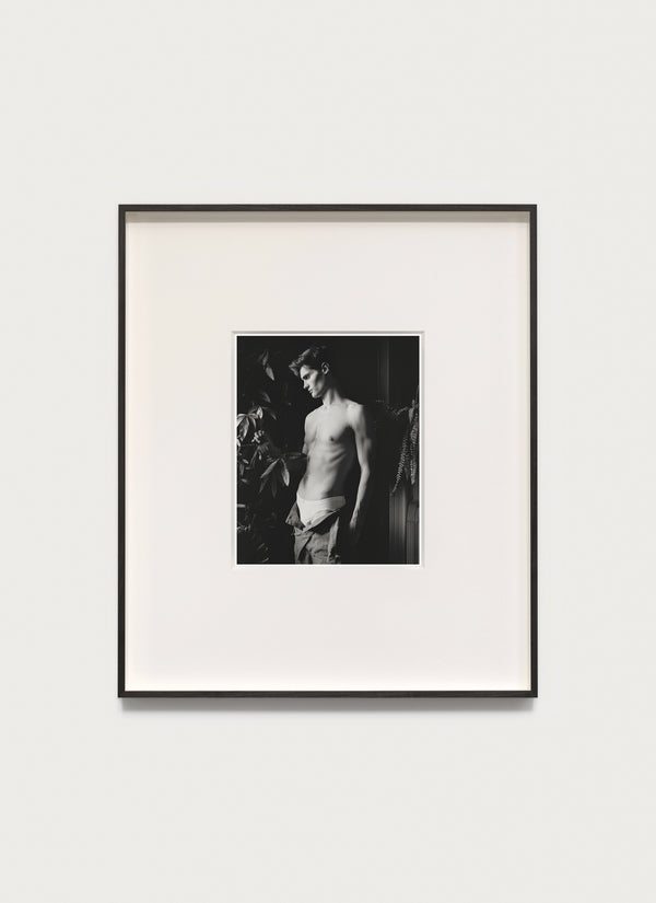 Caspar GONDA, New York – 2018 8.0 x 10.0" Photograph - Scott West